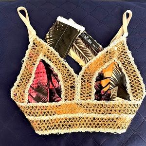 🌴 Summer 🌴 Boho Islands Bralette Top